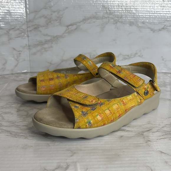Wolky pichu Women's Open Toe Flat Ankle Strap comfort Sandals size 9.5 - Picture 1 of 9